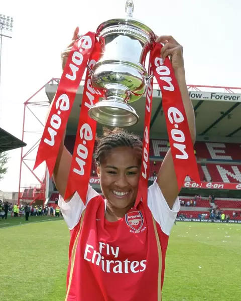 Rachel Yankey (Arsenal) with the FA Cup Trophy