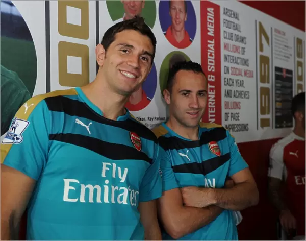 Emi Martinez and David Ospina (Arsenal). Arsenal 1st Team Photcall. Emirates Stadium