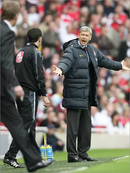 Arsene Wenger's Triumph: Arsenal's 3-1 Victory Over Everton in the Premier League, Emirates Stadium (2008)