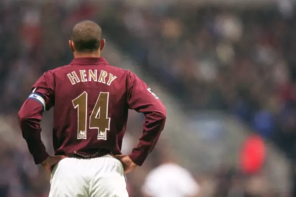 Thierry Henry's Unforgettable Performance: Arsenal's Triumph over Bolton Wanderers, FA Premiership 2005