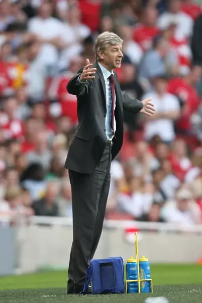 Arsene Wenger: Arsenal Manager Faces Defeat Against Hull City in Barclays Premier League, Emirates Stadium, 27 / 9 / 08