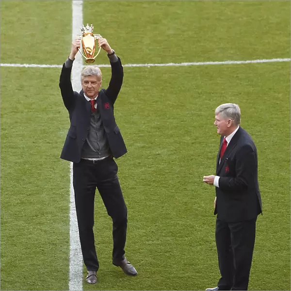 Arsene Wenger and Pat Rice: A Farewell Embrace at Arsenal (Arsenal v Burnley, 2017-18)