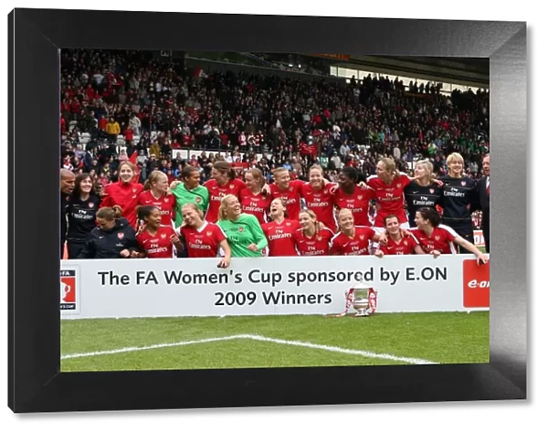 Arsenal Ladies Celebrate FA Cup Victory: 2-1 over Sunderland WFC