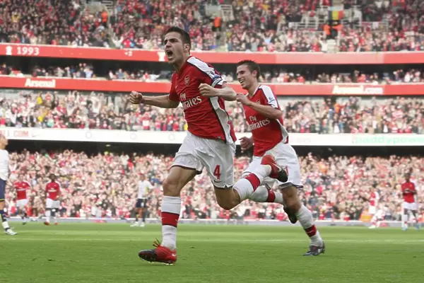 Cesc Fabregas's Brilliant Goal: Arsenal's 3-0 Victory Over Tottenham Hotspur, 2009