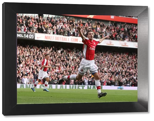 Van Persie's Hat-Trick: Arsenal's 3-0 Crushing Victory Over Tottenham, Barclays Premier League, Emirates Stadium, London, 31 / 10 / 2009