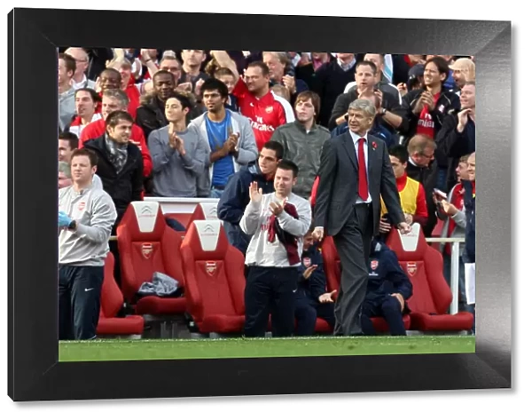 Arsene Wenger's Triumph: Arsenal's 3-0 Victory Over Tottenham Hotspur (2009) - Barclays Premier League