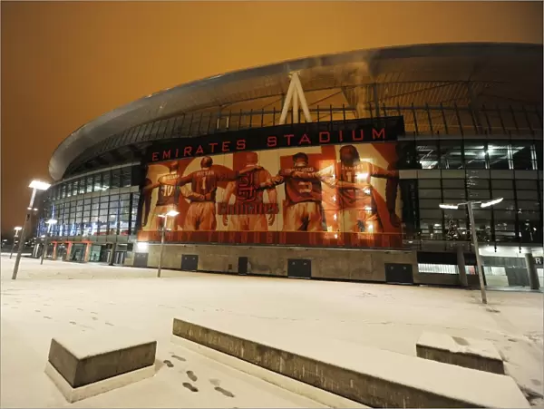 Emirates Stadium under snow. Emirates Stadium, Arsenal Football Club, London, 21  /  12  /  2009