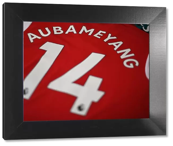 Aubameyang shirt 2 191123PAFC
