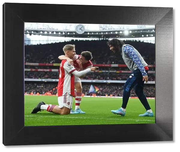 Arsenal Celebrate Emile Smith Rowe's Goal Against Brentford, Premier League 2021-22