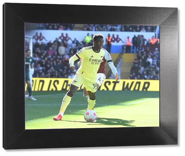 Arsenal's Eddie Nketiah in Action Against Aston Villa - Premier League 2021-22