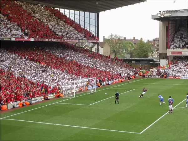 Thierry Henry scores his 3rd goal Arsenals 4th from the penalty spot