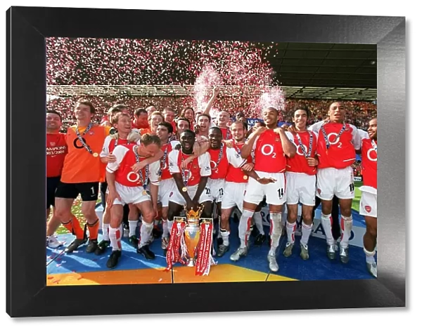 Arsenal Celebrate16 040515. jpg