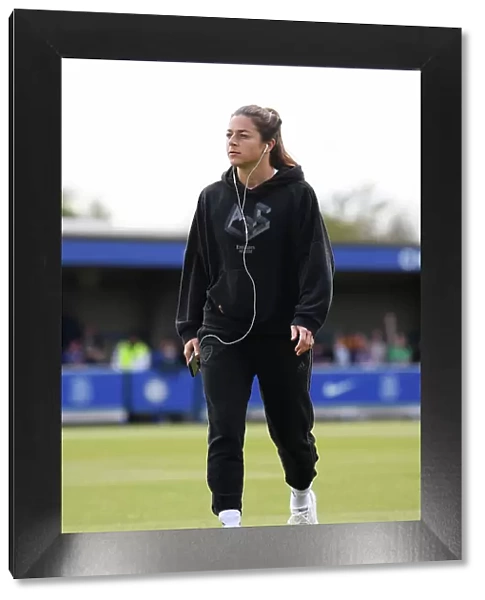Arsenal's Sabrina D'Angelo Scouts Chelsea's Kingsmeadow Pitch Ahead of FA Women's Super League Clash