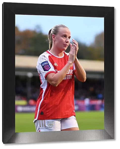 Beth Mead's Emotional Farewell: A Heartfelt Moment as She Substitutes Off in Arsenal's Match Against Brighton & Hove Albion (2023-24)