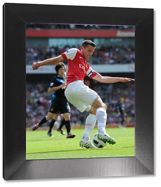 Robin van Persie Scores the Winner: Arsenal 1-0 Manchester United, Barclays Premier League, Emirates Stadium, 1 / 5 / 11