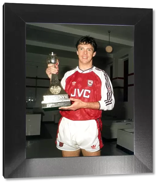 David O Leary with the Championship Trophy. Arsenal v Manchester United