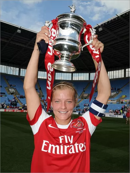 Arsenal's Katie Chapman Triumphs with the FA Cup: Arsenal Ladies 2:0 Bristol Academy