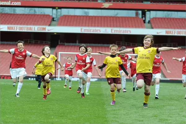 Arsenal's Young Star Suffers Defeat: Arsenal 1:2 Aston Villa, Premier League