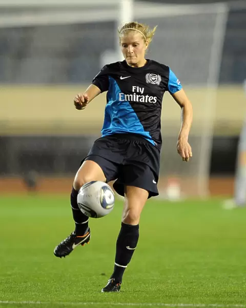 A 1-1 Thriller: Katie Chapman's Standout Performance in Arsenal Ladies vs INAC Kobe Charity Match, Tokyo, 30 / 11 / 11