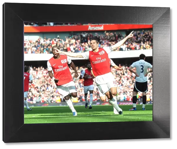 Robin van Persie's Double: Thrilling Arsenal Victory over Tottenham, 2012