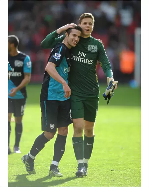 Victory Celebration: Robin van Persie and Wojciech Szczesny, Liverpool v Arsenal, 2012 Premier League
