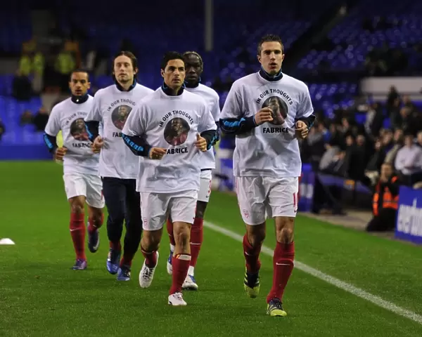 Arsenal Players Honor Fabrice Muamba with Robin van Persie: Tribute T-Shirts Before Everton Match, 2012