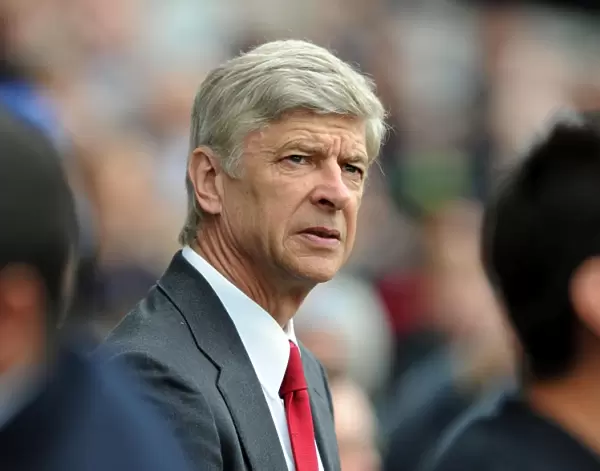 Arsene Wenger Leads Arsenal Against Queens Park Rangers in Premier League (2011-12)