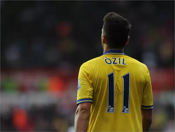 Mesut Ozil in Action: Swansea City vs Arsenal, Premier League 2013-14