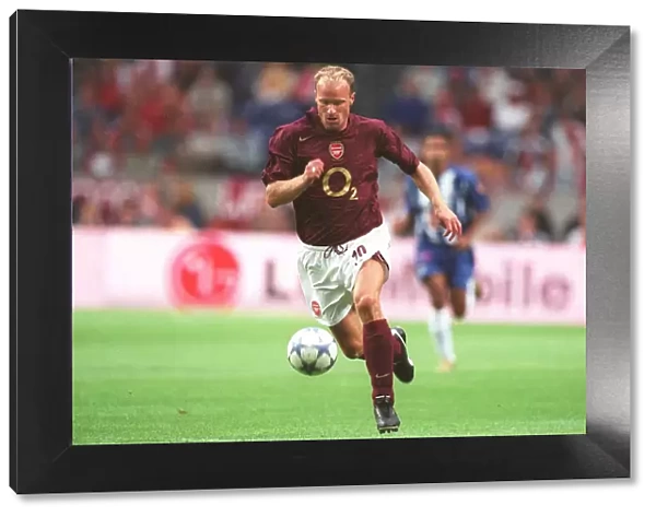 Dennis Bergkamp's Goal: Arsenal's Victory at the Amsterdam Tournament vs Porto