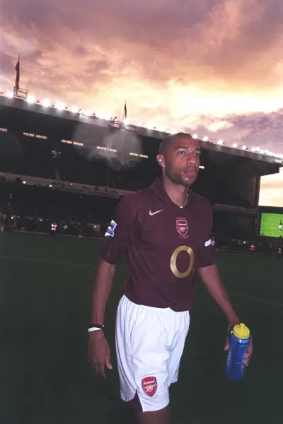 Thierry Henry (Arsenal) before the match. Arsenal 4: 1 Fulham. FA Premier League