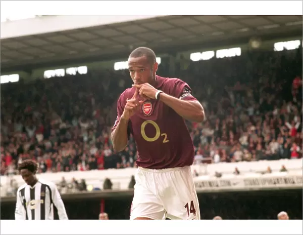 Thierry Henry's Epic Penalty: Arsenal's Unforgettable 2-0 Victory over Newcastle United, FA Premier League, 2005