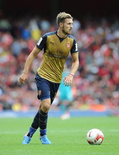 Aaron Ramsey in Action for Arsenal Against Olympique Lyonnais at Emirates Cup 2015 / 16