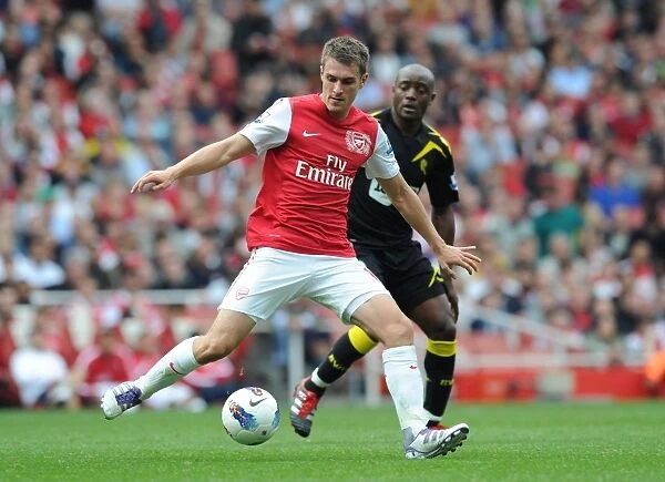 Aaron Ramsey Outmaneuvers Nigel Reo-Coker: Arsenal vs Bolton Wanderers, 2011-12 Premier League