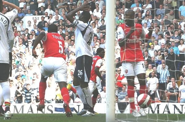 Adebayor's Brace: Arsenal's Dramatic Comeback at White Hart Lane, 2007