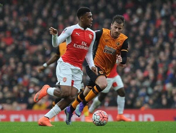 Alex Iwobi's Sneaky Move: Arsenal's FA Cup Triumph over Hull (Iwobi Outsmarts Ryan Taylor)