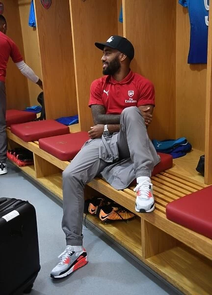 Alex Lacazette in Arsenal Changing Room Before Arsenal v Benfica - Emirates Cup 2017-18
