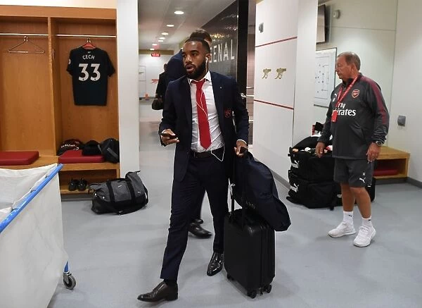 Alex Lacazette in Arsenal Changing Room Before Arsenal vs AFC Bournemouth, Premier League 2017-18
