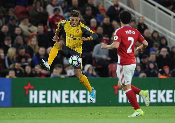 Alex Oxlade-Chamberlain: In Action for Arsenal Against Middlesbrough, Premier League 2016-17