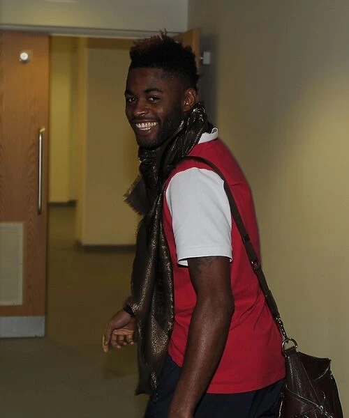 Alex Song Heads to the Changing Rooms: Arsenal vs. Wolverhampton Wanderers, Premier League 2011-2012