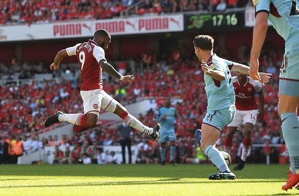 Alexandre Lacazette Scores Arsenal's Second Goal Against Burnley (2017-18)