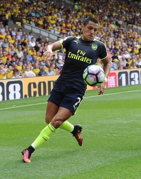 Alexis Sanchez in Action: Arsenal vs. Watford, Premier League 2016-17