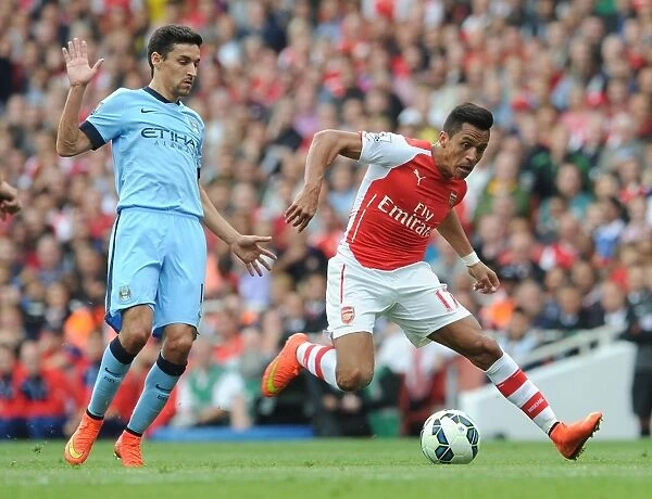 Alexis Sanchez Outsmarts Jesus Navas: A Moment of Magic from the 2014-15 Arsenal vs Manchester City Match