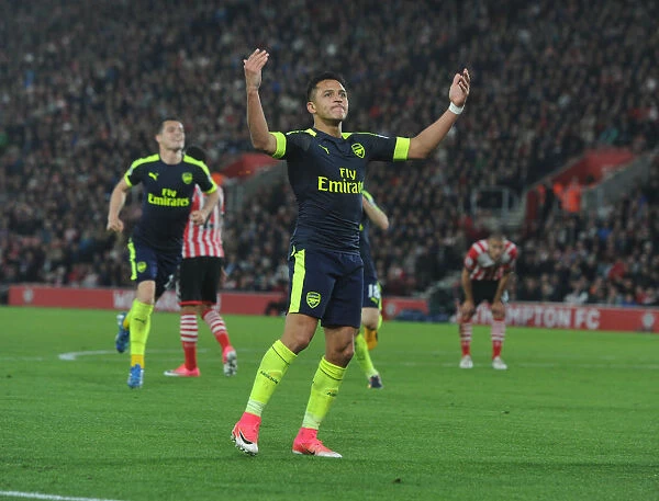 Alexis Sanchez Scores the Opener: Arsenal's Premier League Victory over Southampton (2016-17)