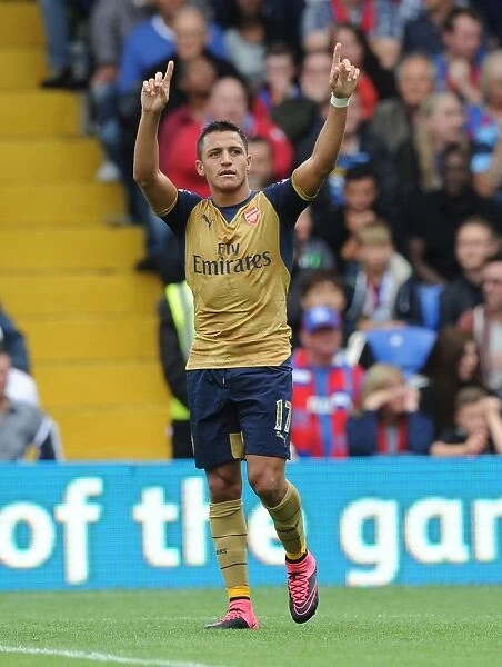 Alexis Sanchez Scores His Second Goal: Crystal Palace vs. Arsenal, Premier League 2015-16
