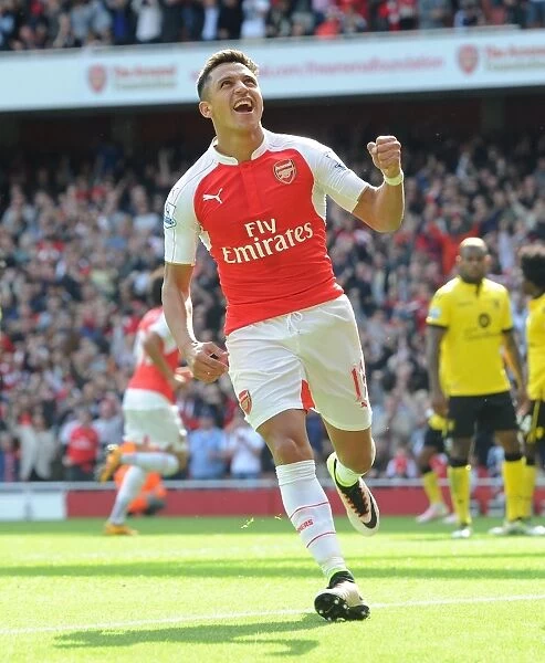 Alexis Sanchez Scores His Second Goal: Arsenal's Victory Against Aston Villa (2015-16 Premier League)