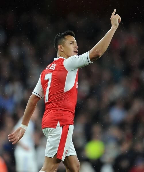Alexis Sanchez's Double: Arsenal Secures Victory Over Sunderland in Premier League Showdown