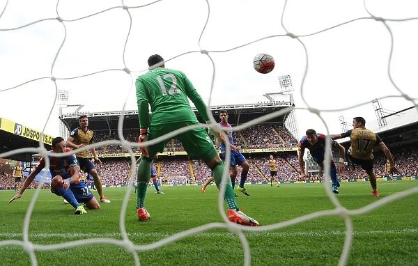 Alexis Sanchez's Unintended Strike: Crystal Palace's Own Goal in Arsenal's 2015-16 Premier League Clash
