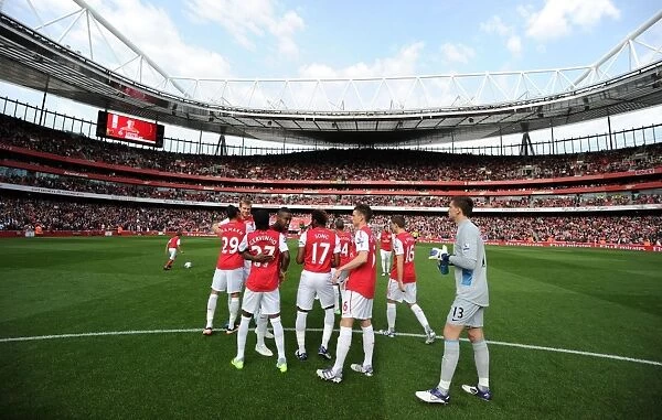 Arsenal 3-1 Stoke City: Premier League Victory - Arsenal Players Pre-Match, Emirates Stadium (2011)
