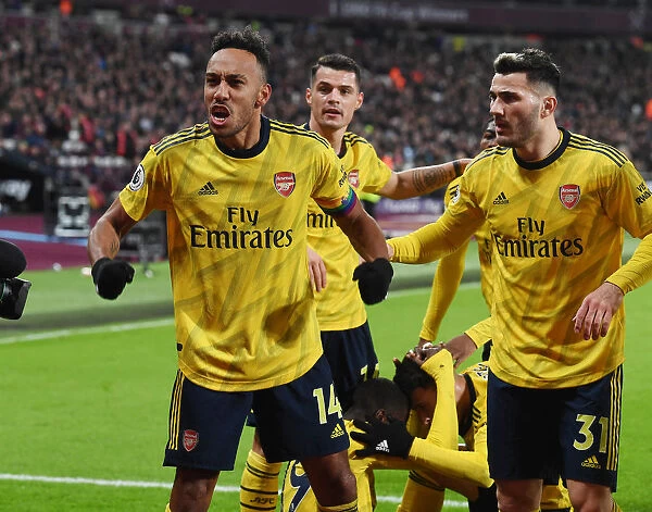 Arsenal: Aubameyang and Kolasinac Celebrate Goal Against West Ham United (2019-20)