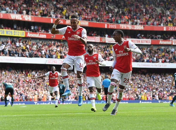 Arsenal: Aubameyang and Willock Celebrate Goals Against Burnley (2019-20)
